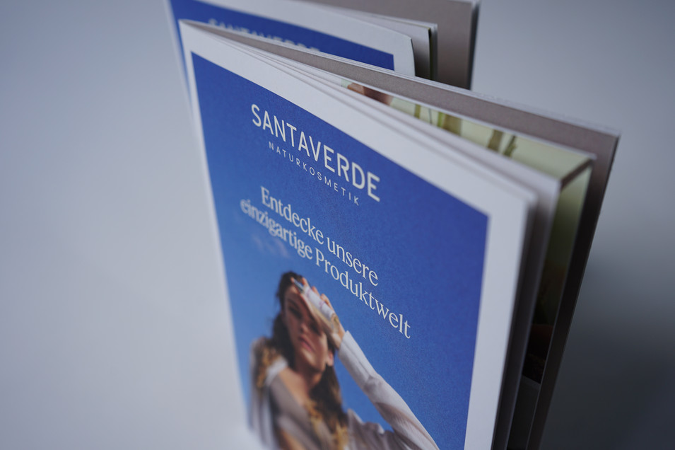 Santaverde-Broschüre, Nahaufnahme Santaverde-Broschüre, Nahaufnahme